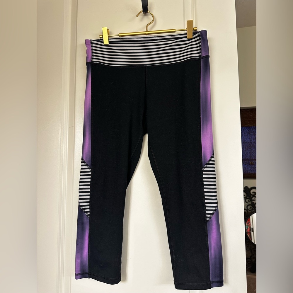 Stylish Black and Purple Workout Leggings